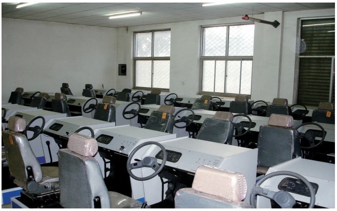 MN-I型 簡(jiǎn)易駕駛練習器