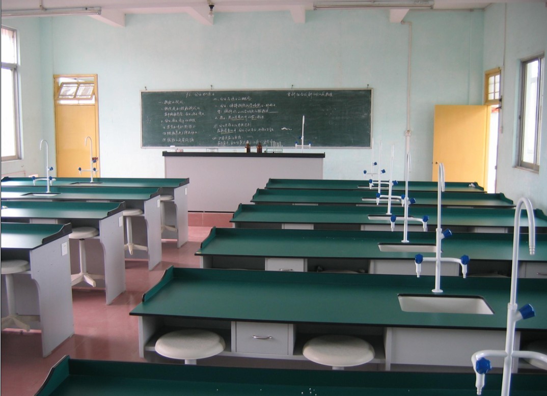 化學(xué)實(shí)驗室成套設備