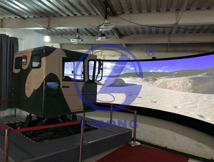 大型特種車(chē)駕駛模擬訓練系統