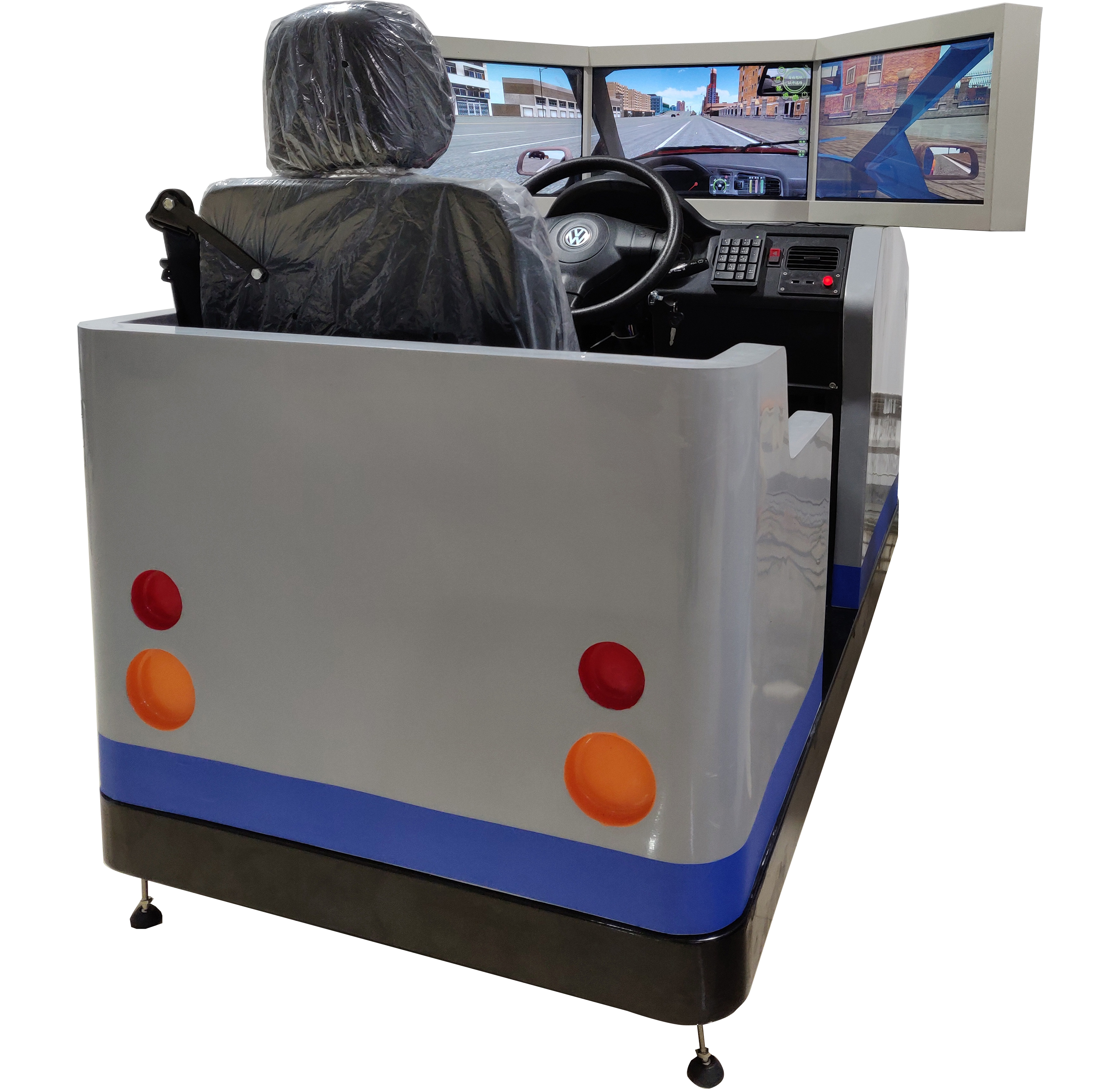 三屏汽車(chē)駕駛模擬器