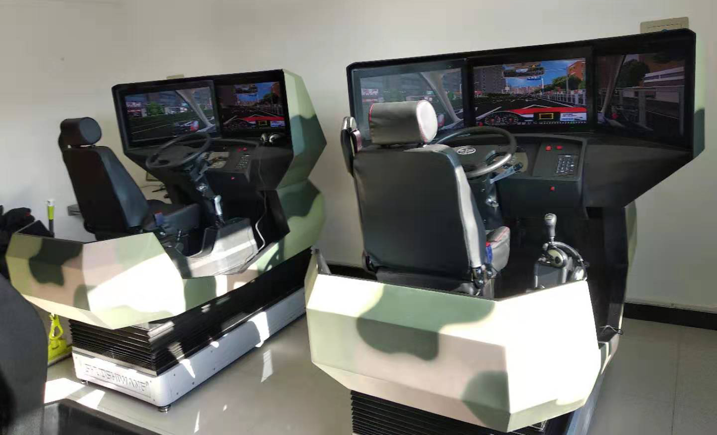 預防車(chē)輛事故仿真訓練模擬器