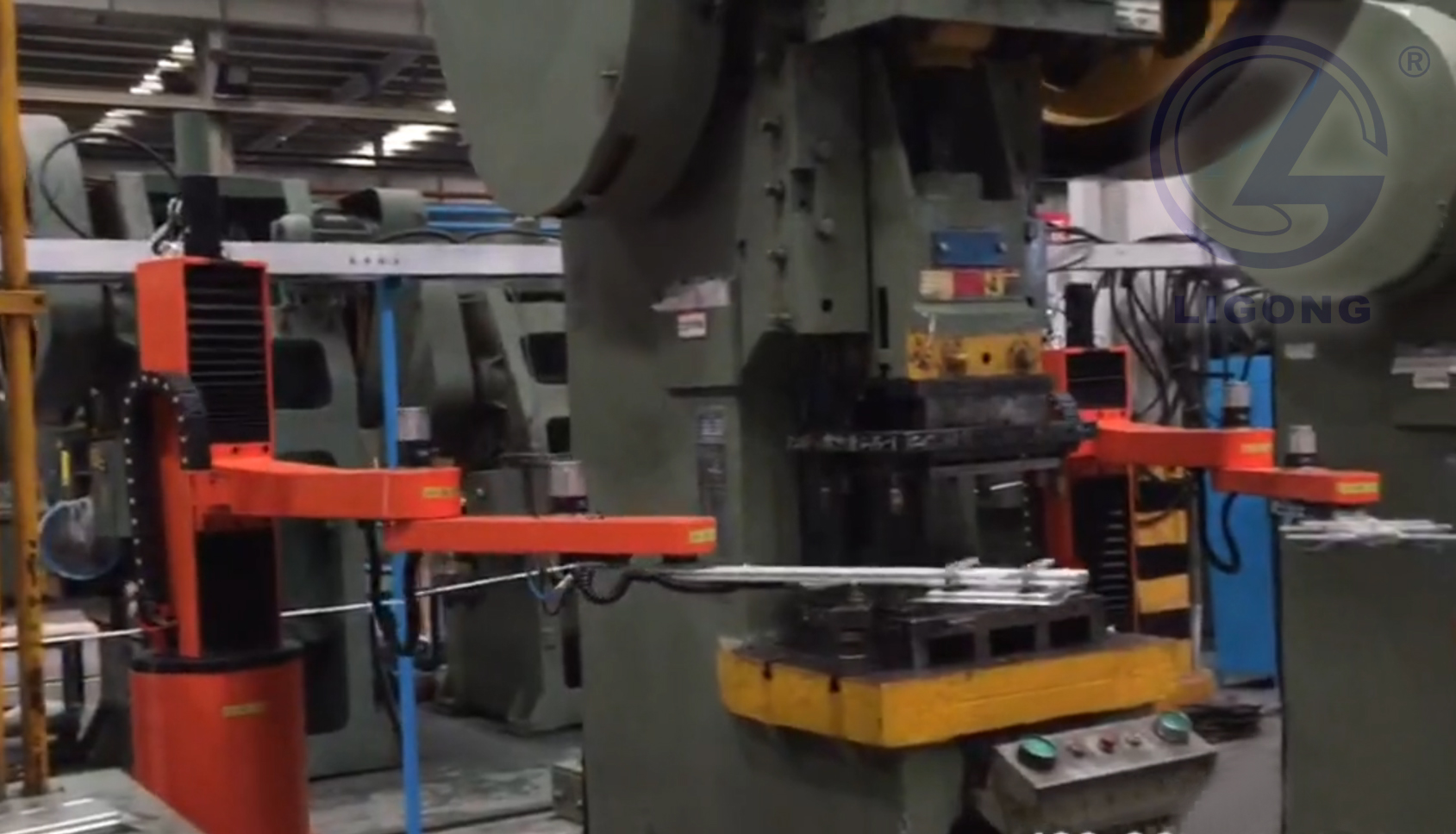 沖壓工業(yè)機器人