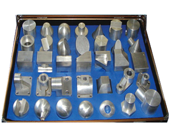 幾何體實(shí)測繪圖訓練裝置