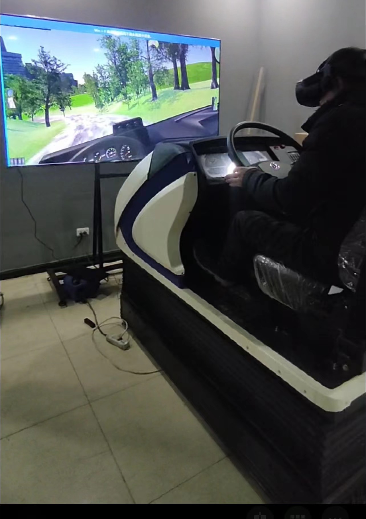 VR汽車(chē)駕駛模擬器